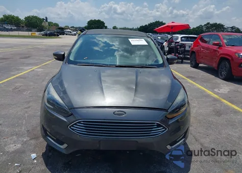 2017 Ford Focus Se z USA, uszkodzony, nr VIN 1FADP3F29HL201418